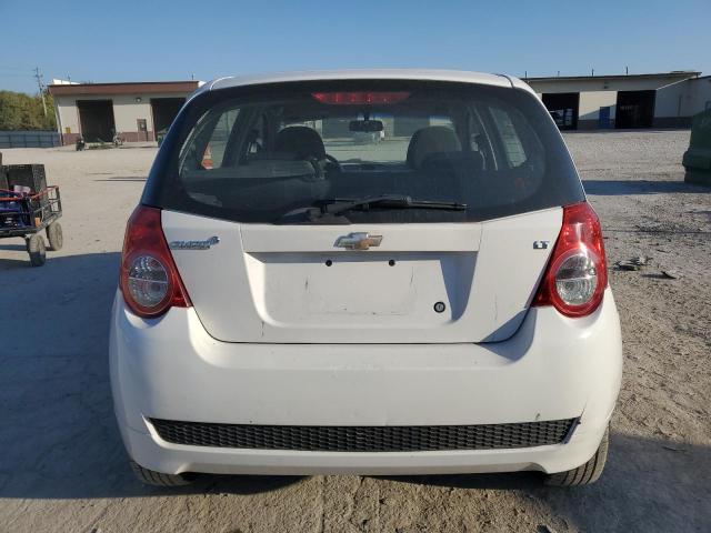 KL1TG66E59B358685 - 2009 CHEVROLET AVEO LT WHITE photo 6