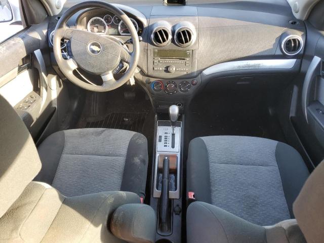 KL1TG66E59B358685 - 2009 CHEVROLET AVEO LT WHITE photo 8