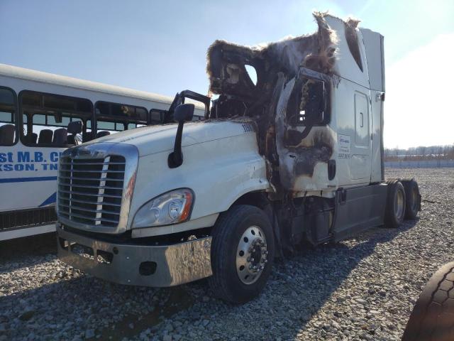 3AKJGLDR8HSHF1301 - 2017 FREIGHTLINER CASCADIA 1 WHITE photo 2