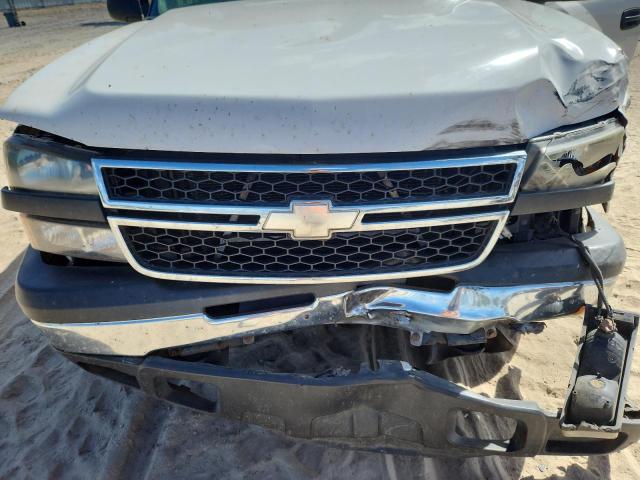 3GCEC14X66G169048 - 2006 CHEVROLET SILVERADO C1500 WHITE photo 11