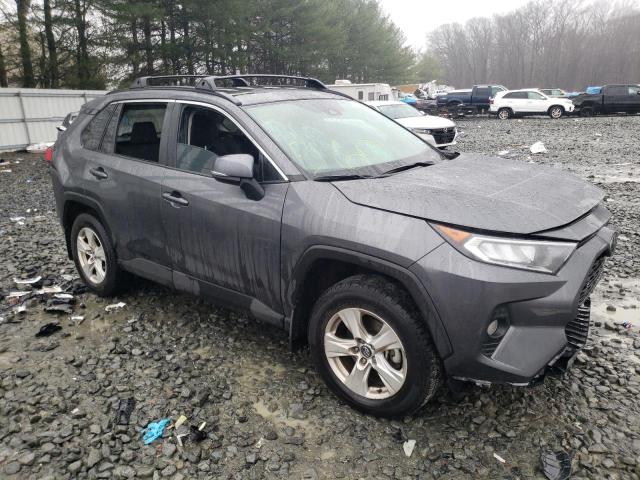 2T3W1RFV1MC089711 - 2021 TOYOTA RAV4 XLE GRAY photo 4