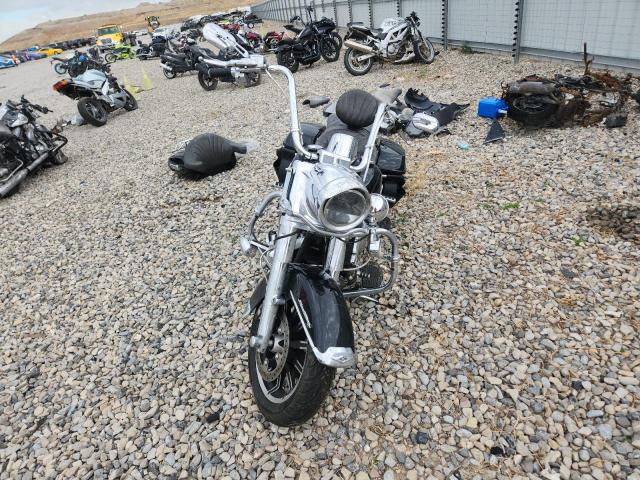 1HD1FBM33GB637402 - 2016 HARLEY-DAVIDSON FLHR ROAD KING BLACK photo 2