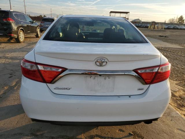 4T1BF1FK8GU218496 - 2016 TOYOTA CAMRY LE WHITE photo 6