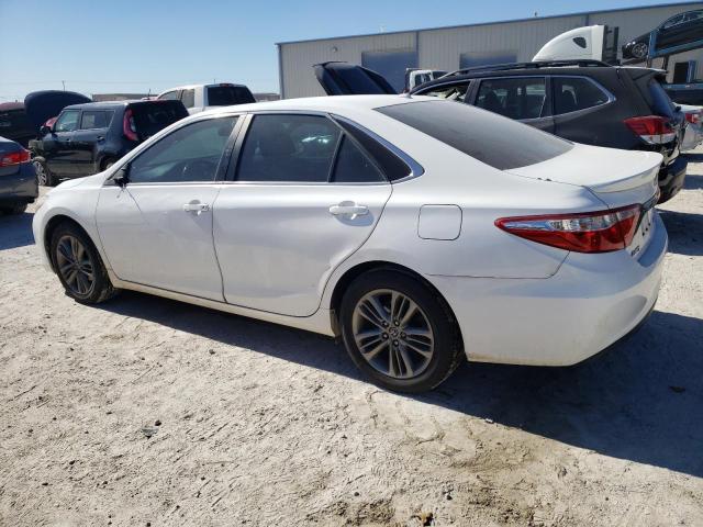 4T1BF1FK8GU123579 - 2016 TOYOTA CAMRY LE WHITE photo 2