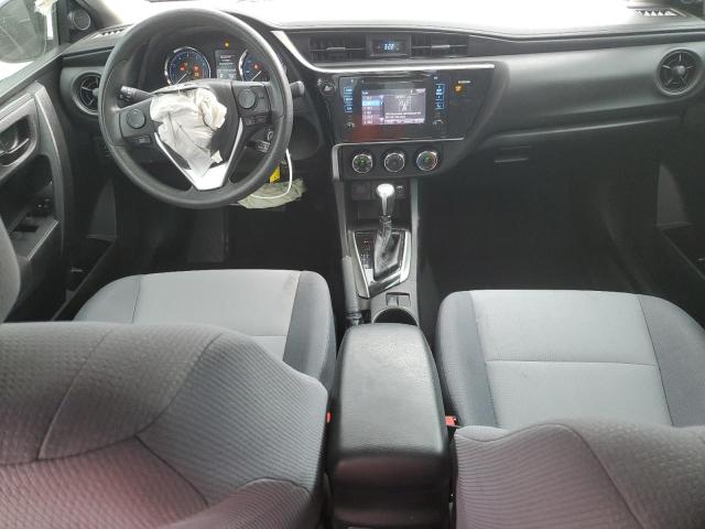 2T1BURHE6HC903403 - 2017 TOYOTA COROLLA L SILVER photo 8