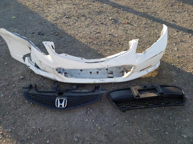 2HGFG3B50CH526372 - 2012 HONDA CIVIC LX WHITE photo 12