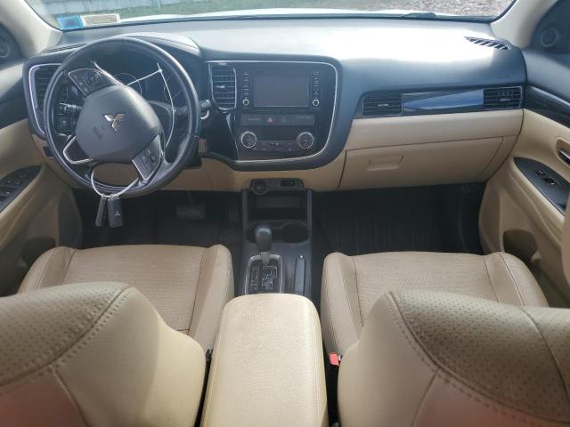 JA4AD3A37GZ024993 - 2016 MITSUBISHI OUTLANDER SE WHITE photo 8