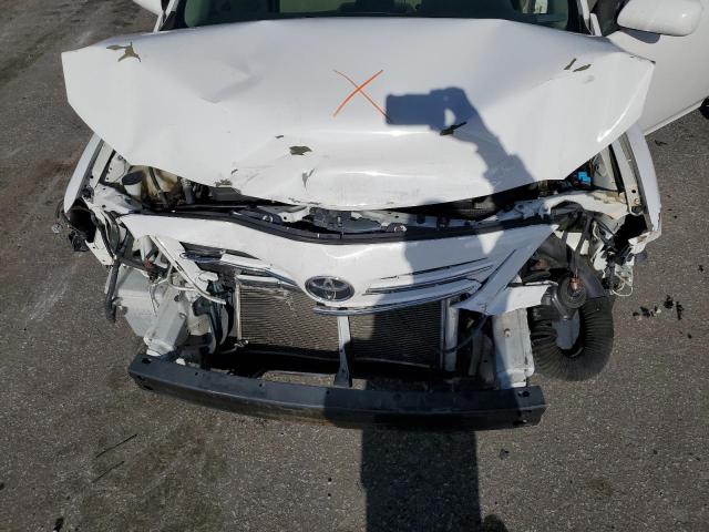 5YFBU4EE7DP112198 - 2013 TOYOTA COROLLA BASE WHITE photo 11