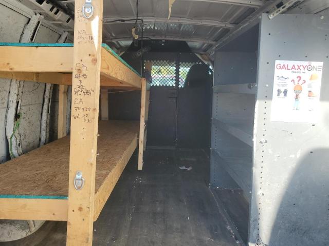 1GCWGFCF7F1260441 - 2015 CHEVROLET EXPRESS G2 თეთრი ფოტო 10