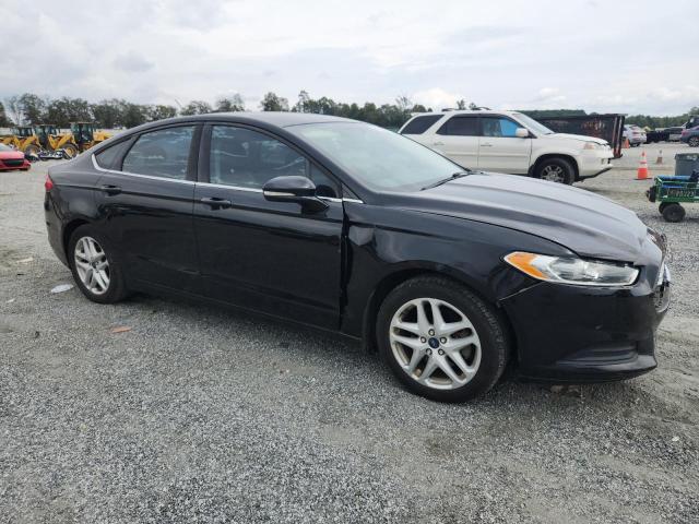 1FA6P0HD2G5129728 - 2016 FORD FUSION SE შავი ფოტო 4