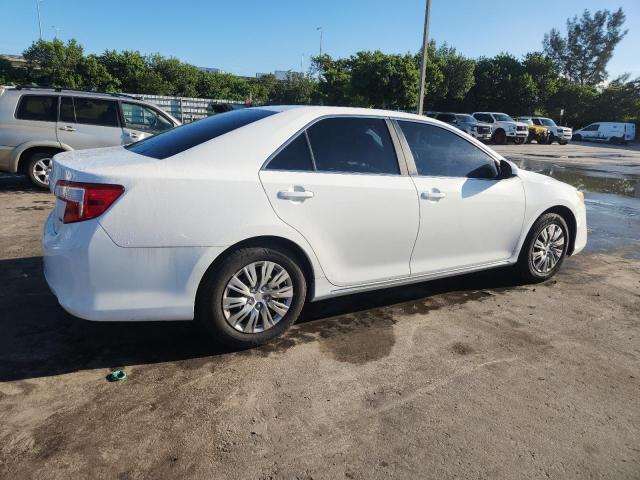 4T4BF1FK0CR192511 - 2012 TOYOTA CAMRY BASE Blanc photo 3