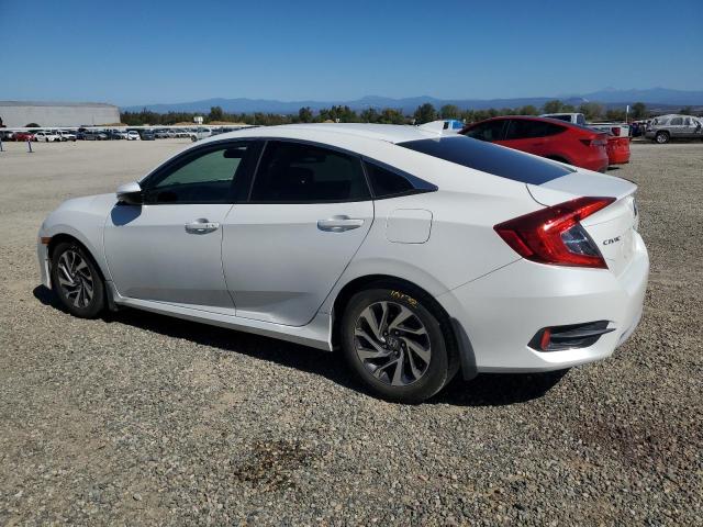 2HGFC2F76JH516704 - 2018 HONDA CIVIC EX Blanc photo 2