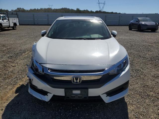 2HGFC2F76JH516704 - 2018 HONDA CIVIC EX Blanc photo 5