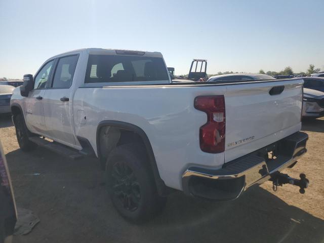 2GC4YLE7XP1705646 - 2023 CHEVROLET SILVERADO K2500 HEAVY DUTY WHITE photo 2