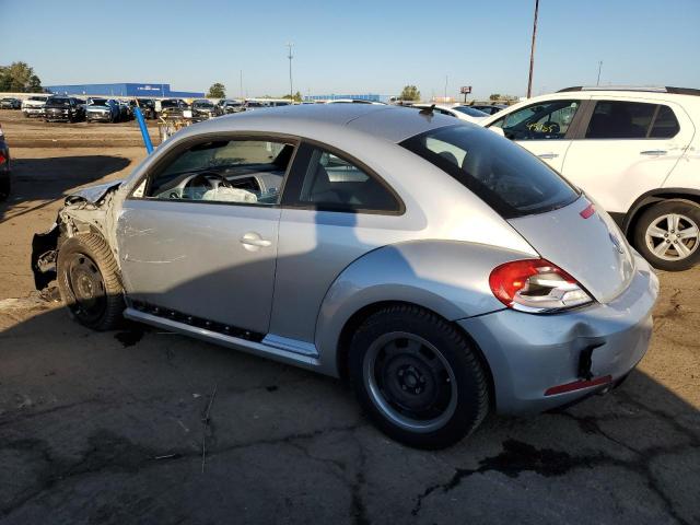 3VWJP7AT1CM613454 - 2012 VOLKSWAGEN BEETLE SILVER photo 2