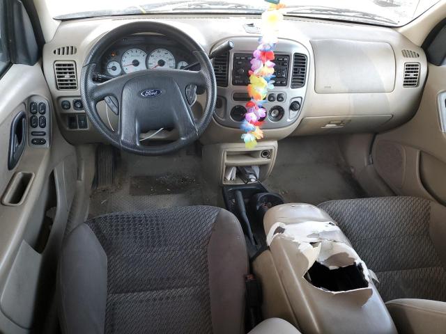 1FMYU03113KA61292 - 2003 FORD ESCAPE XLT WHITE photo 8