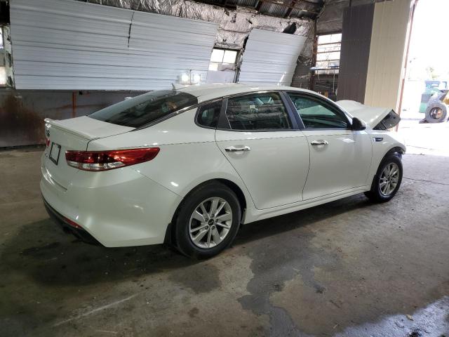 5XXGT4L32JG214118 - 2018 KIA OPTIMA LX WHITE photo 3