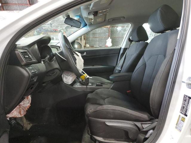 5XXGT4L32JG214118 - 2018 KIA OPTIMA LX WHITE photo 7