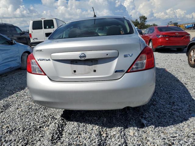 3N1CN7AP2CL812896 - 2012 NISSAN VERSA S Серебристый фото 6