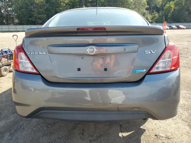 3N1CN7AP7GL823320 - 2016 NISSAN VERSA S Gris foto 6