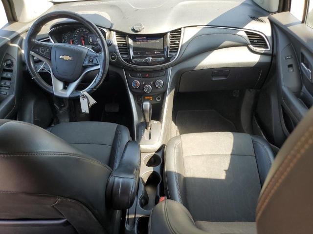 KL7CJLSM3MB369857 - 2021 CHEVROLET TRAX 1LT PURPLE photo 8