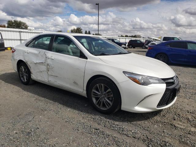 4T1BF1FK4GU187666 - 2016 TOYOTA CAMRY LE WHITE photo 4