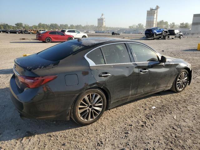 JN1EV7AP4JM590230 - 2018 INFINITI Q50 LUXE Черный фото 3