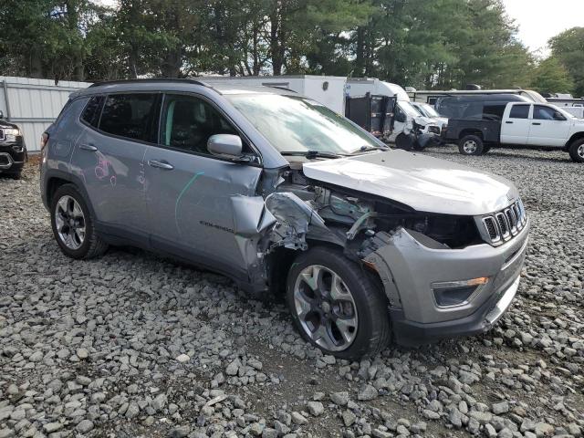 3C4NJCCB3KT675994 - 2019 JEEP COMPASS LIMITED SILVER photo 4