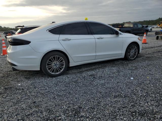 1FA6P0HD8F5115167 - 2015 FORD FUSION SE WHITE photo 3