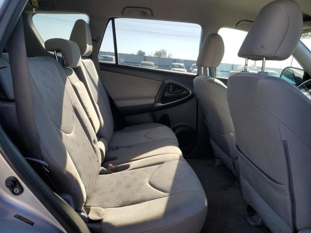 JTMKF4DV0B5042615 - 2011 TOYOTA RAV4 SILVER photo 11
