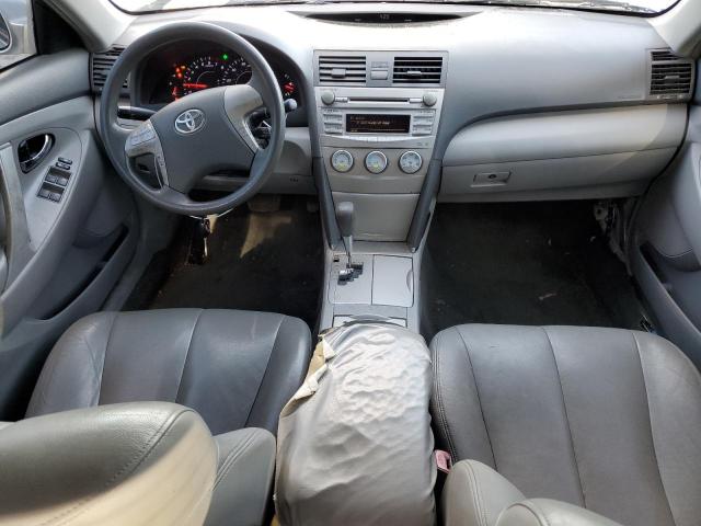 4T1BF3EK3BU221263 - 2011 TOYOTA CAMRY BASE ვერცხლისფერი ფოტო 8