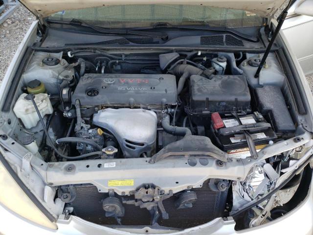 4T1BE32K24U922130 - 2004 TOYOTA CAMRY LE ვერცხლისფერი ფოტო 11