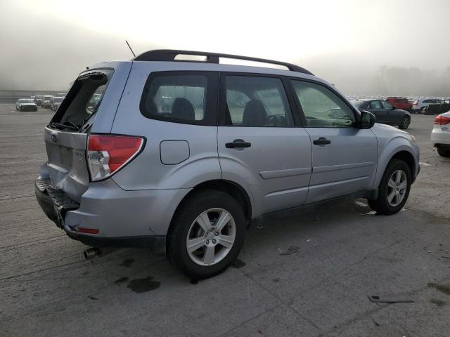 JF2SHABC0DH413379 - 2013 SUBARU FORESTER 2.5X 银色 照片 3