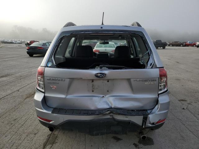 JF2SHABC0DH413379 - 2013 SUBARU FORESTER 2.5X 银色 照片 6