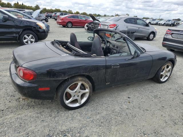 JM1NB353330301015 - 2003 MAZDA MX-5 MIATA BASE BLACK photo 3