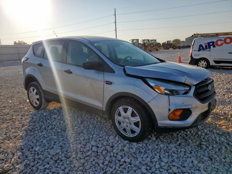 1FMCU0F79HUD01954 - 2017 FORD ESCAPE S Gümüş foto 4