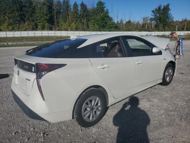 JTDKBRFUXJ3598762 - 2018 TOYOTA PRIUS თეთრი ფოტო 3