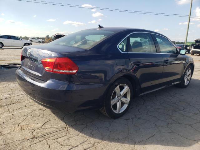 1VWBT7A32FC043096 - 2015 VOLKSWAGEN PASSAT SE BLUE photo 3