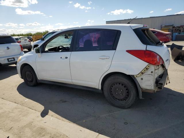 3N1BC13EX7L370398 - 2007 NISSAN VERSA S WHITE photo 2