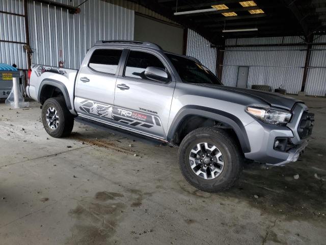 3TMCZ5AN5JM149495 - 2018 TOYOTA TACOMA DOUBLE CAB SILVER photo 4
