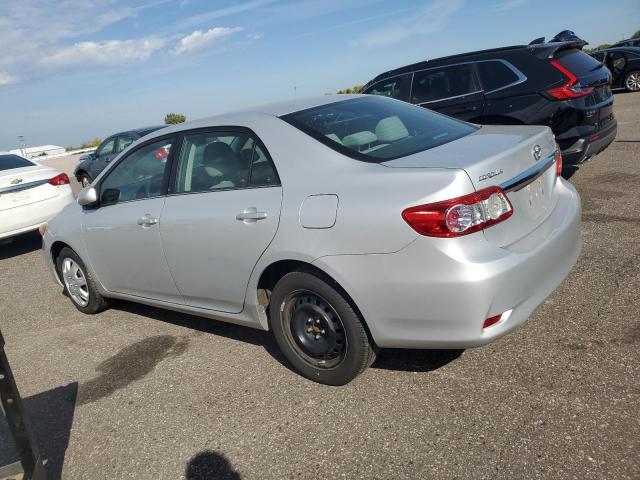 2T1BU4EE0DC001931 - 2013 TOYOTA COROLLA BASE Күміс фото 2