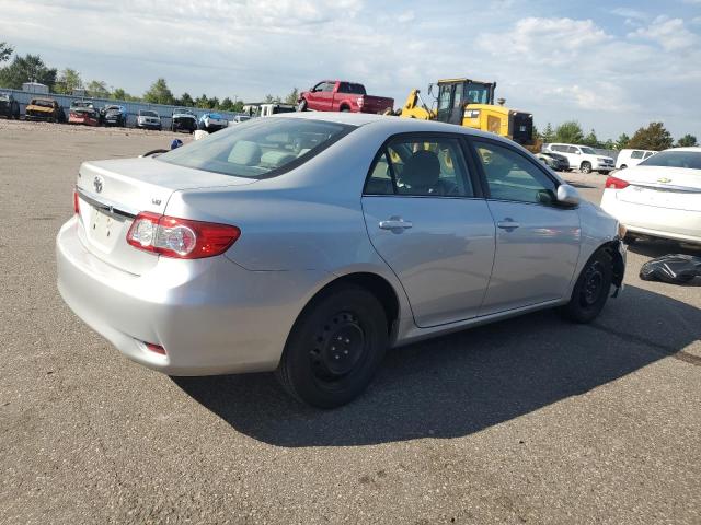 2T1BU4EE0DC001931 - 2013 TOYOTA COROLLA BASE Күміс фото 3