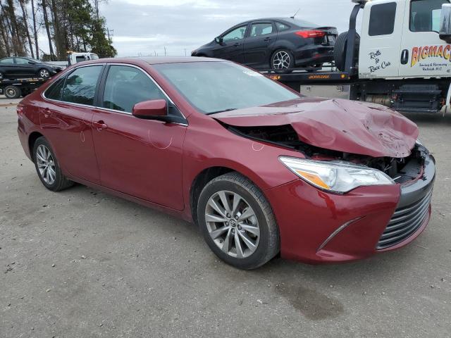 4T1BF1FK8GU526137 - 2016 TOYOTA CAMRY LE RED photo 4