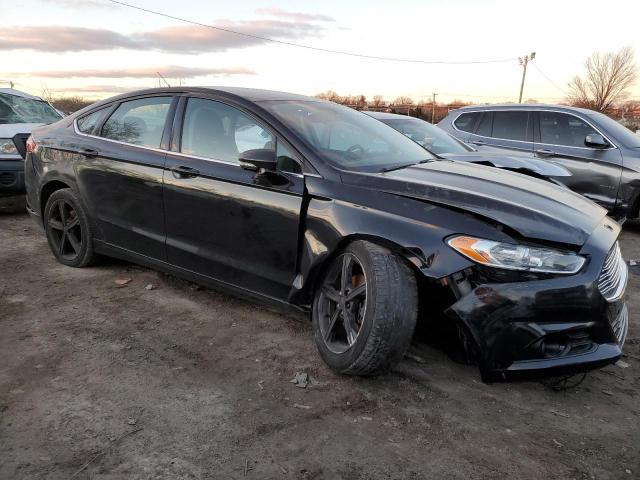 3FA6P0H70GR112577 - 2016 FORD FUSION SE BLACK photo 4