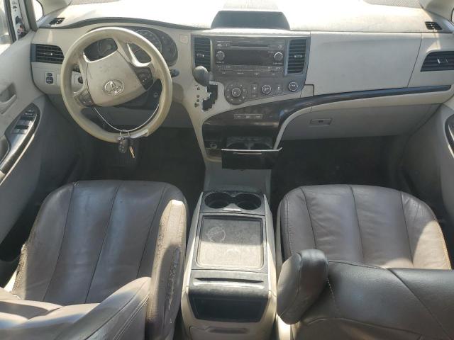 5TDKK3DC3CS190015 - 2012 TOYOTA SIENNA LE Белый фото 8