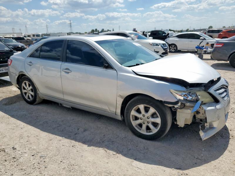 4T4BF3EK1BR126965 - 2011 TOYOTA CAMRY BASE ვერცხლისფერი ფოტო 4