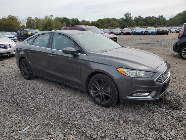 3FA6P0HD3JR228627 - 2018 FORD FUSION SE Gri fotoğraf 4