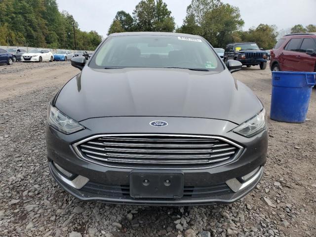 3FA6P0HD3JR228627 - 2018 FORD FUSION SE Gri fotoğraf 5