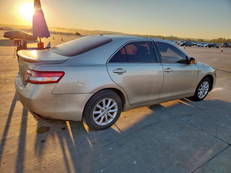 JTNBF3EK2A3003626 - 2010 TOYOTA CAMRY BASE TAN photo 3