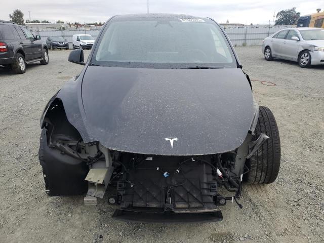 7SAYGDEE8RF155892 - 2024 TESLA MODEL Y შავი ფოტო 5